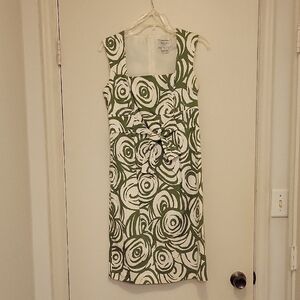 Elegant Green and White Patterned Midi Dress